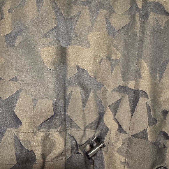 Avec les Filles Camouflage Hooded Women's Jacket - Picture 3 of 5
